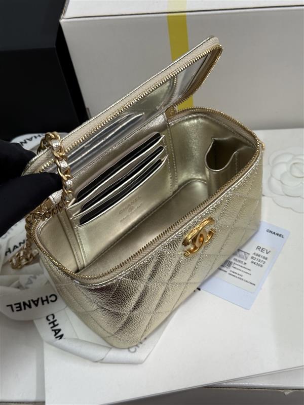 2026127205141571 700